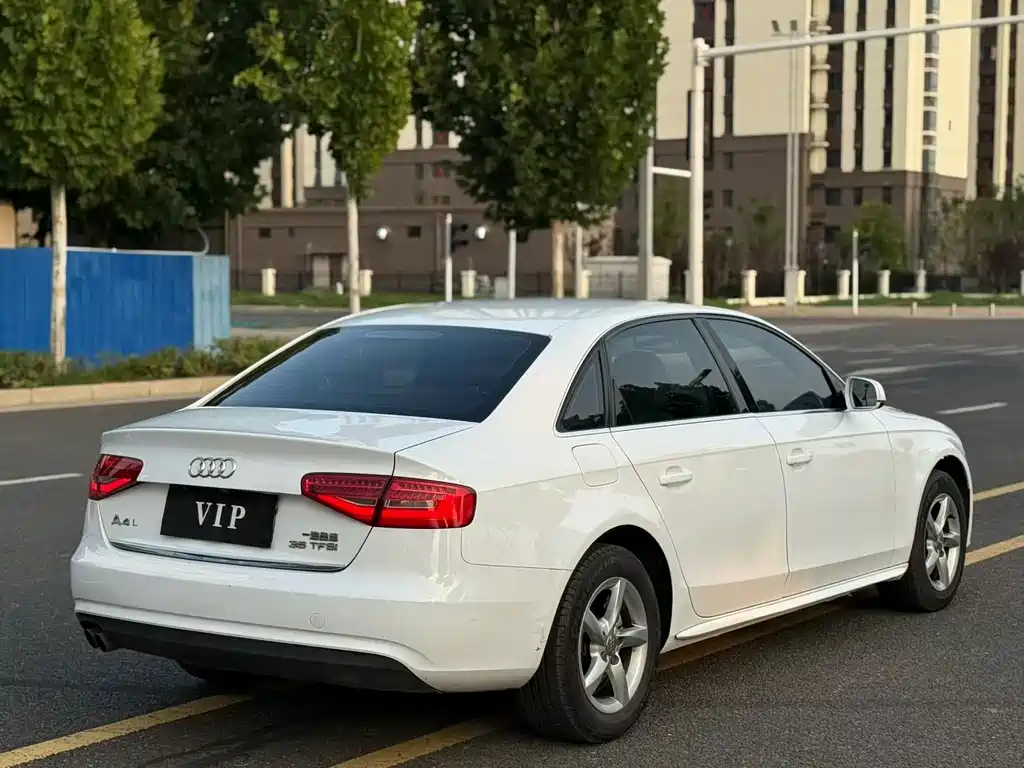 Audi A4L