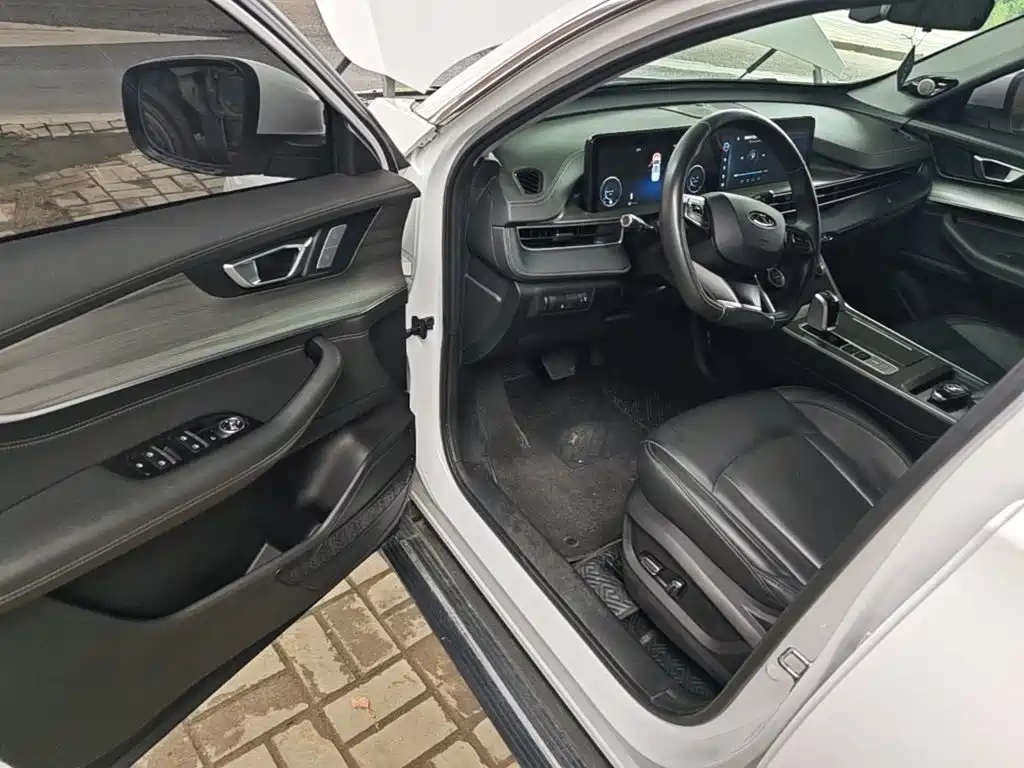 Chery Tiggo 8