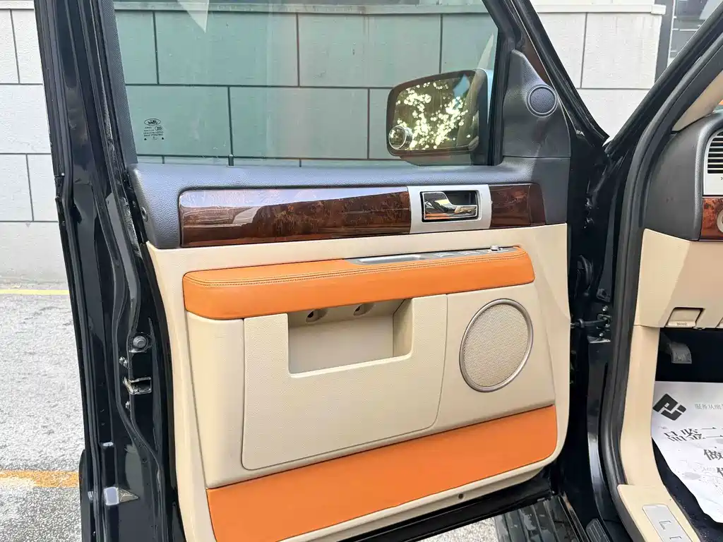 Lincoln Navigator