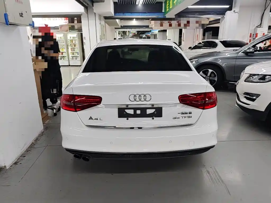 Audi A4L