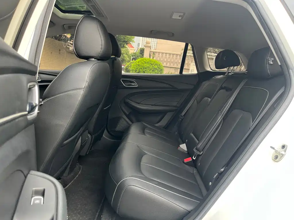 Roewe Ei5