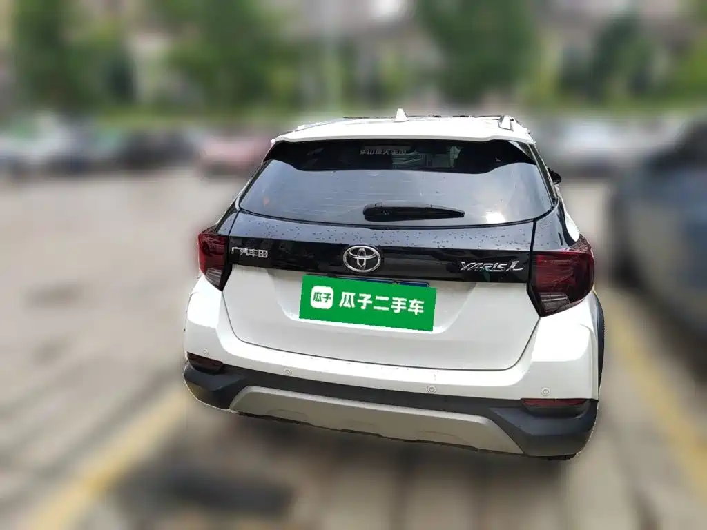 Toyota Yaris L