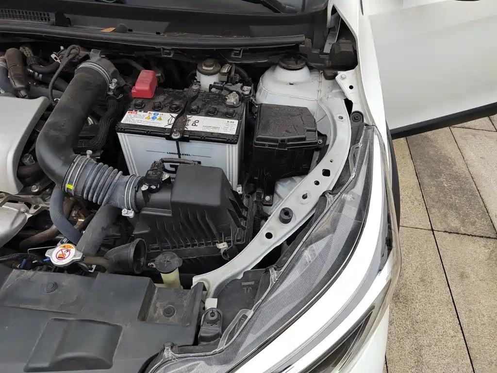 Toyota Yaris L
