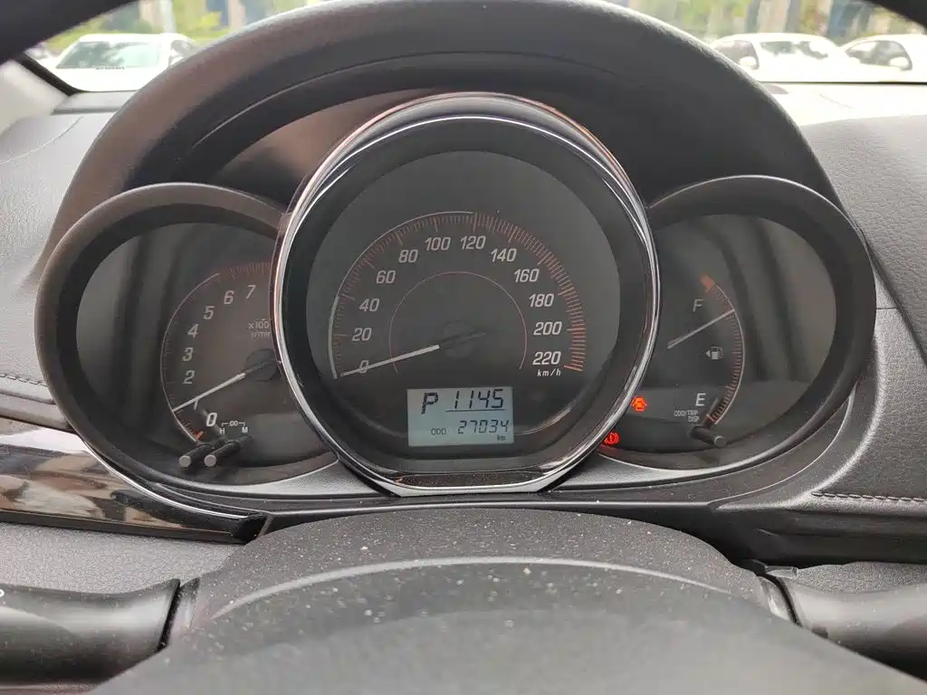 Toyota Yaris L