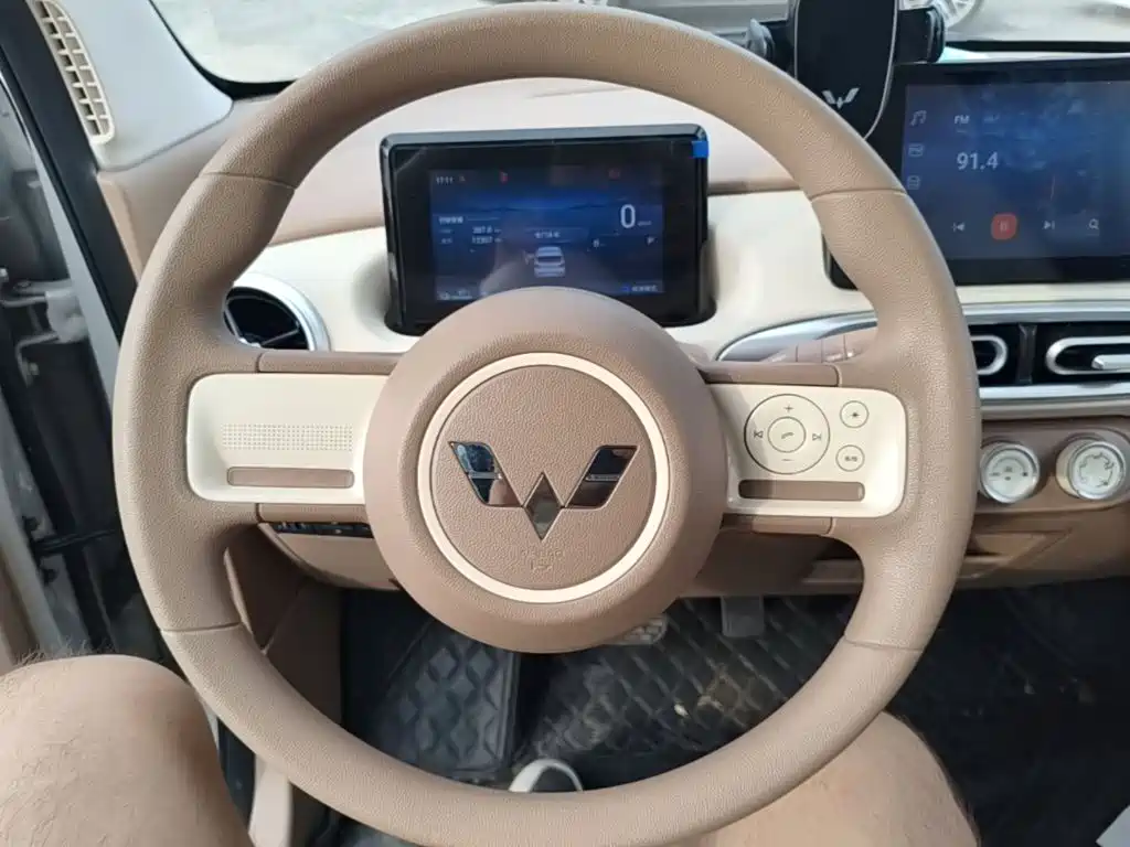 Wuling MINIEV