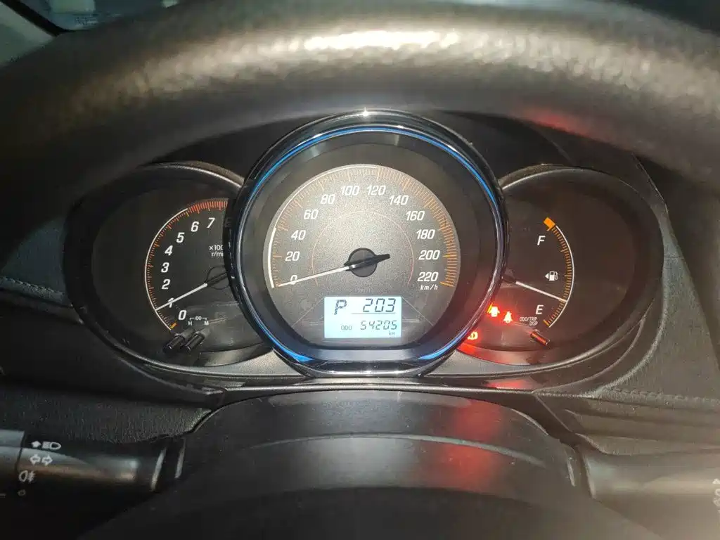 Toyota Yaris L