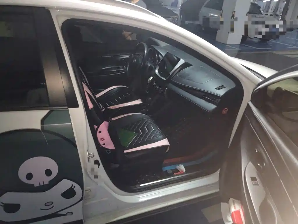 Toyota Yaris L