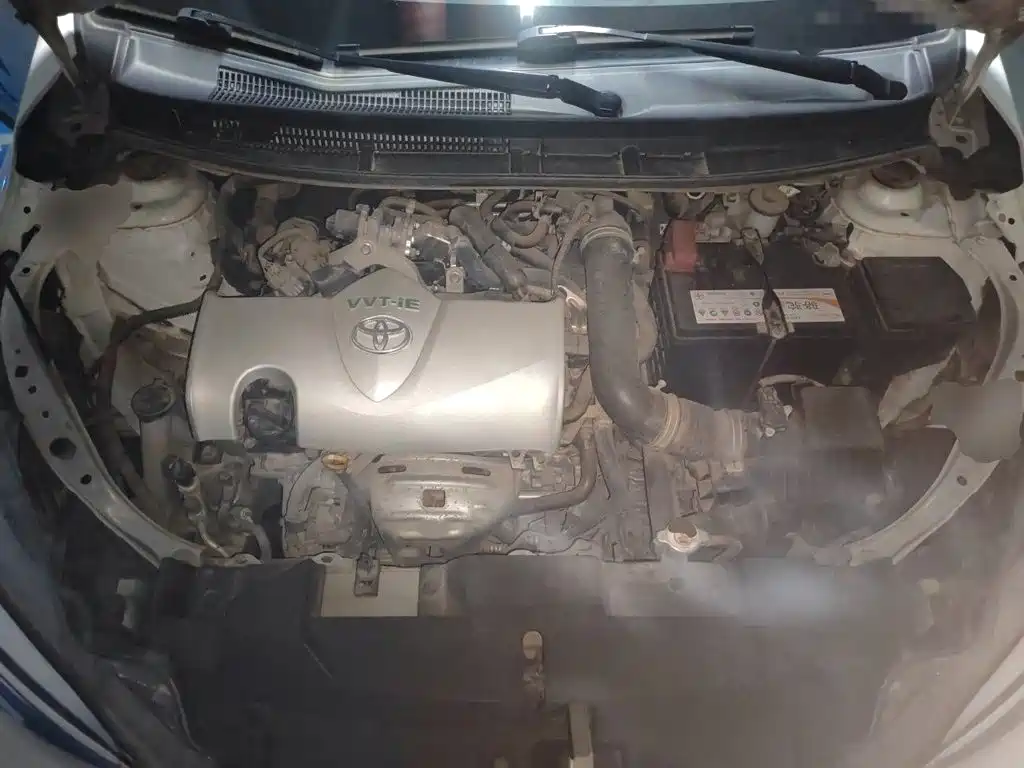 Toyota Yaris L