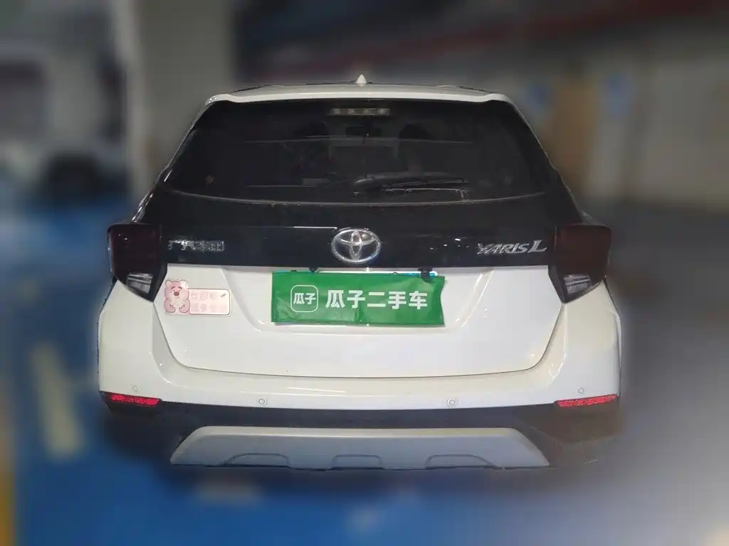 Toyota Yaris L