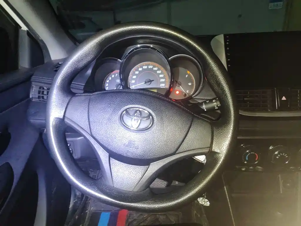 Toyota Yaris L