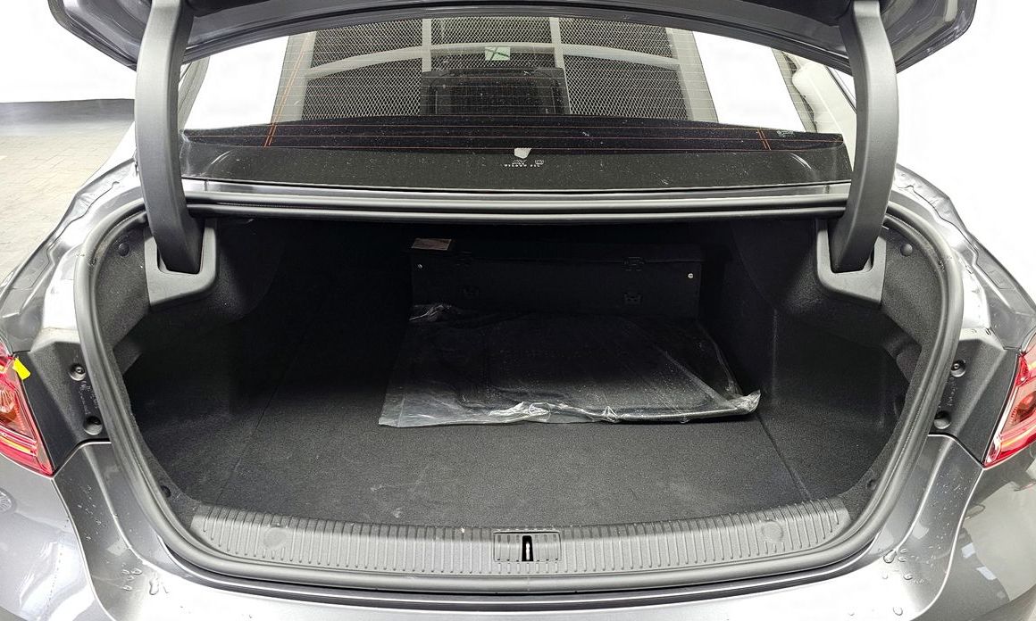 Renault SM6