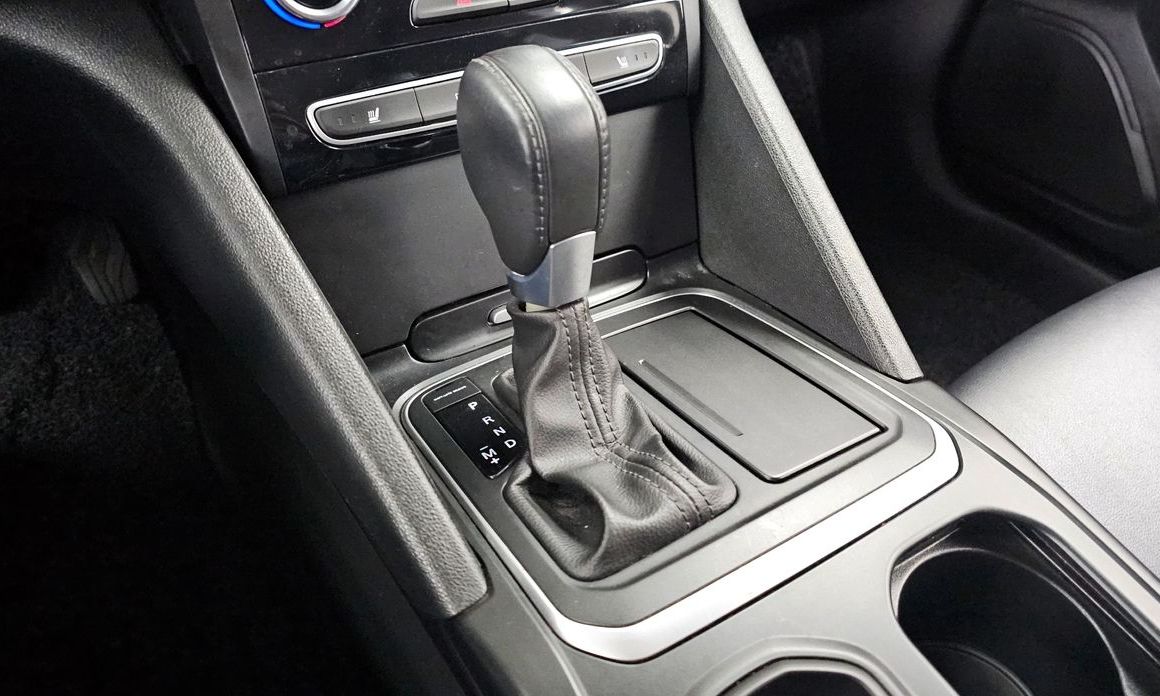 Renault SM6