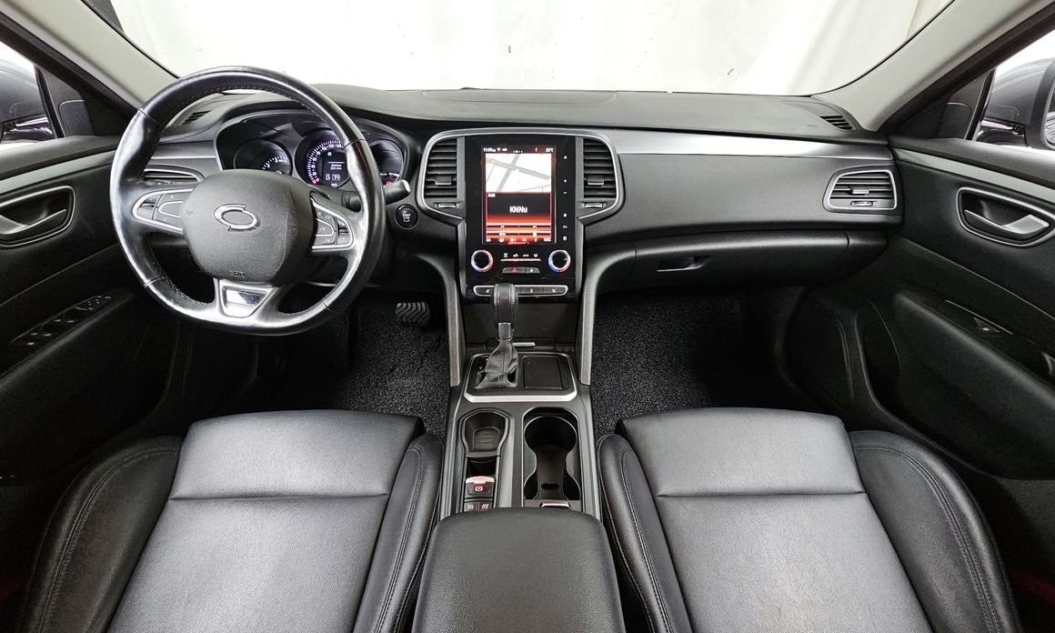 Renault SM6