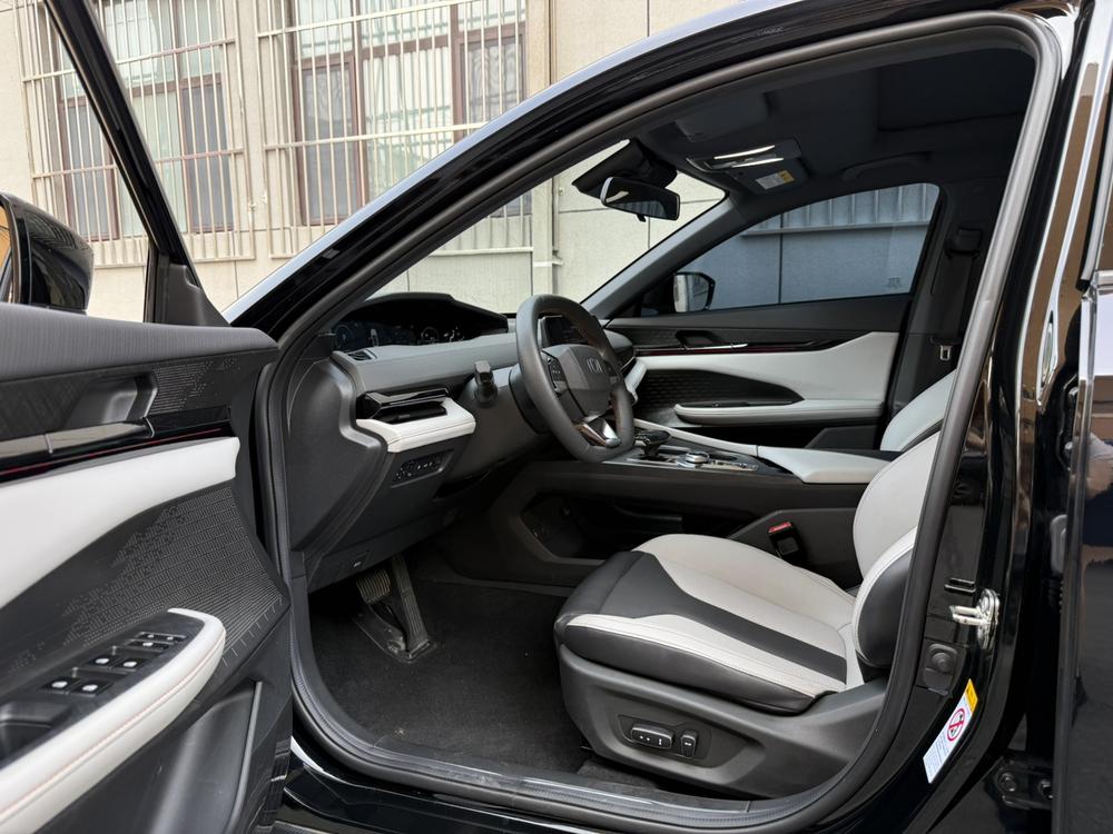 Changan Qiyuan Changan Qiyuan A06