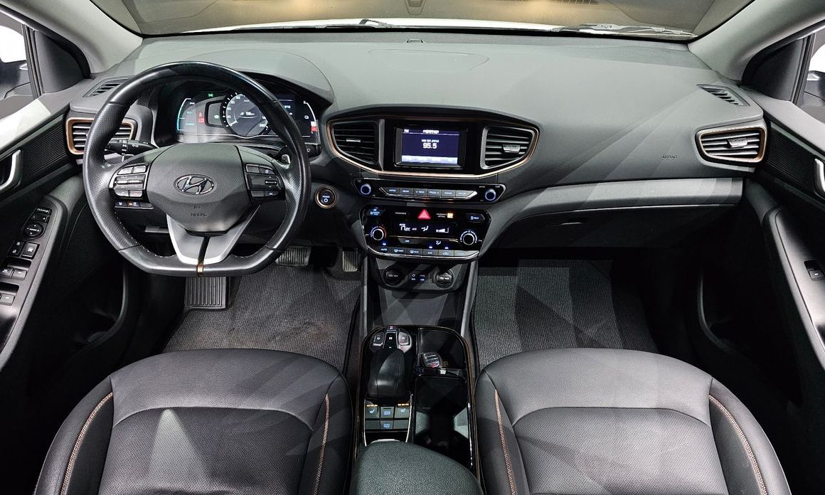 Hyundai Ioniq