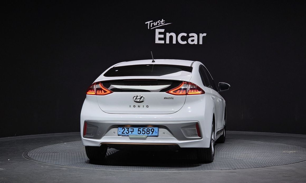 Hyundai Ioniq