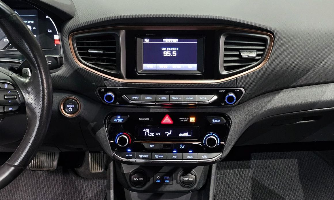 Hyundai Ioniq