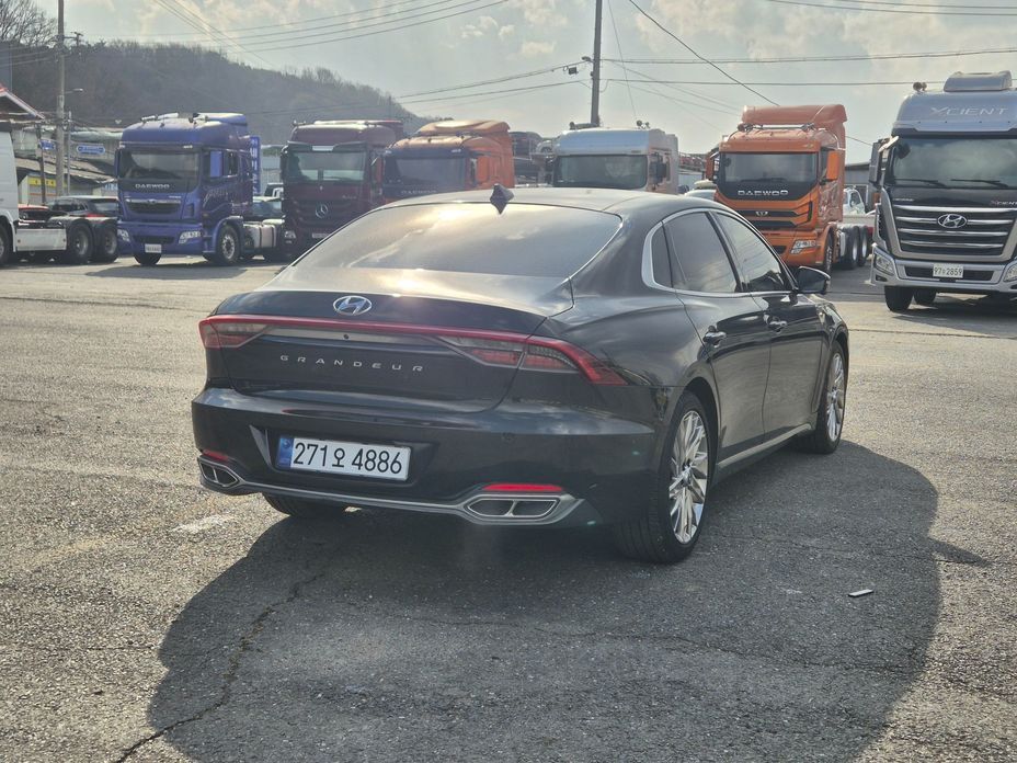 Hyundai Grandeur