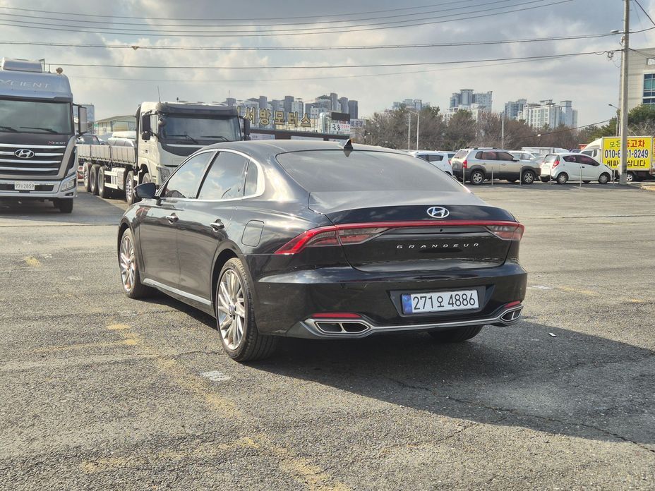 Hyundai Grandeur
