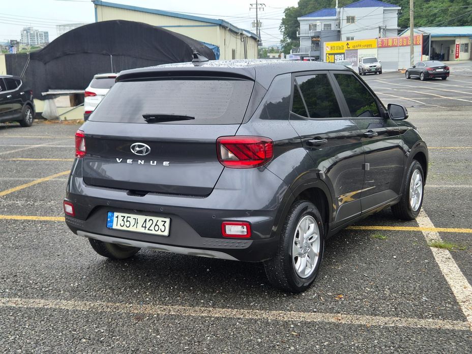 Hyundai Venue