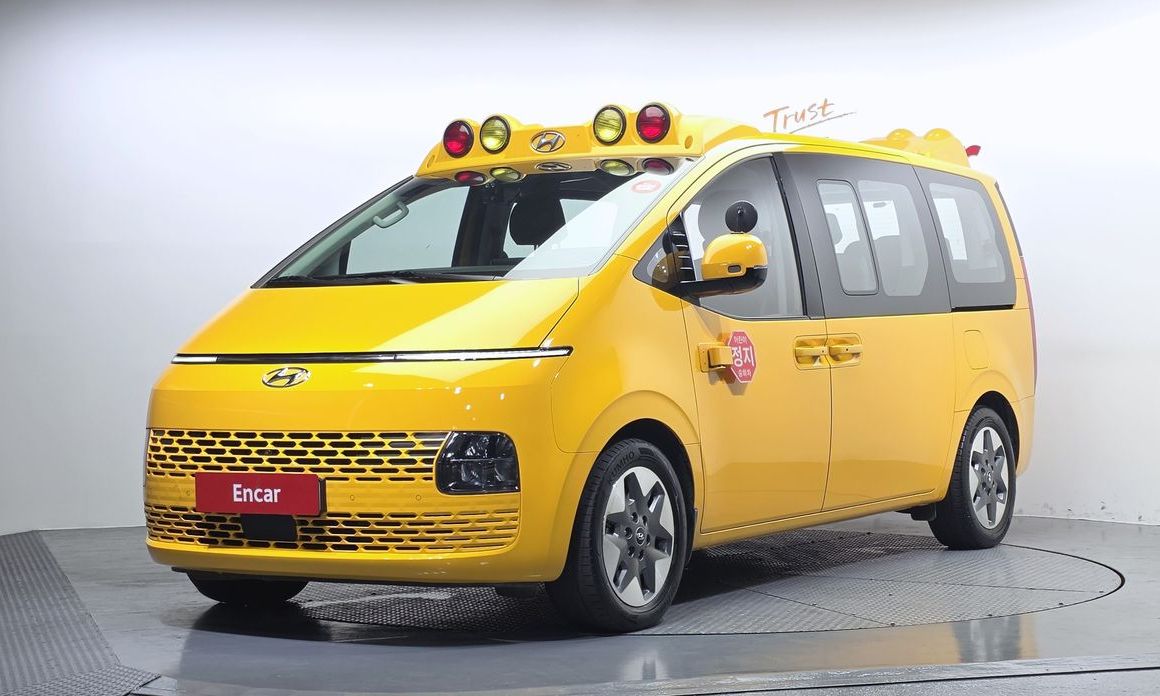Hyundai Staria