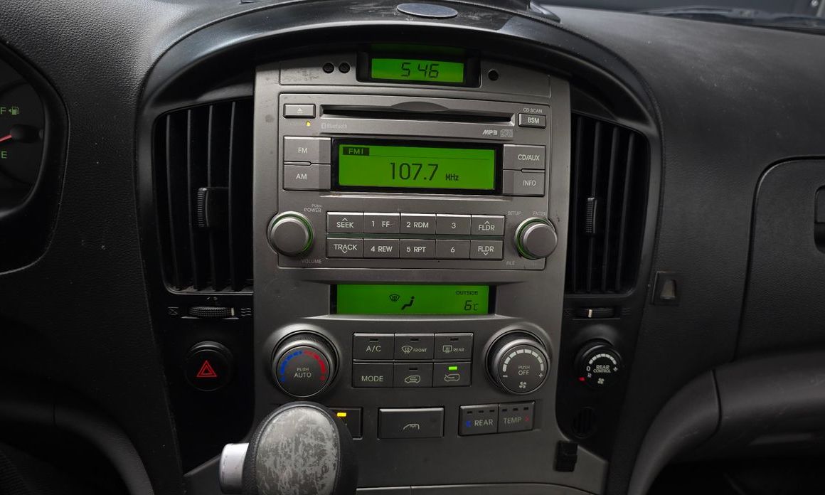 Hyundai Starex