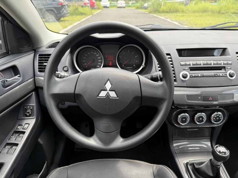 Mitsubishi Lancer EX