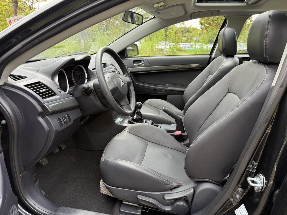 Mitsubishi Lancer EX