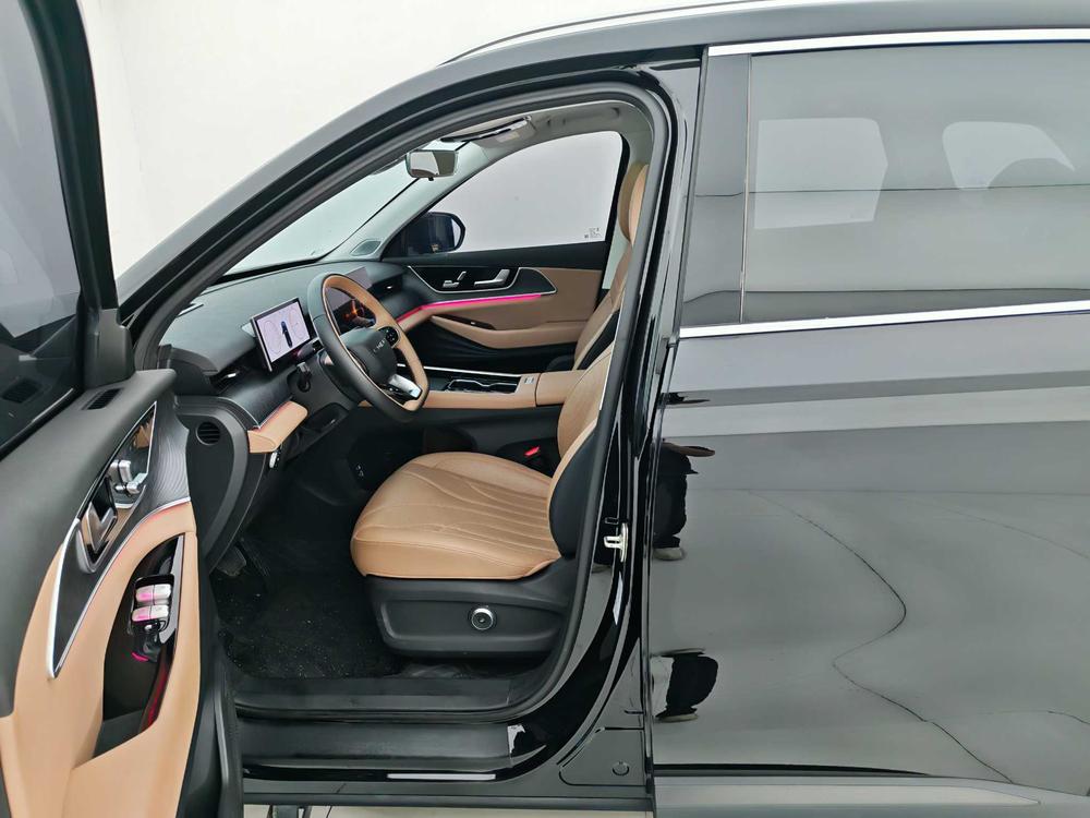 Chery Tiggo 8L