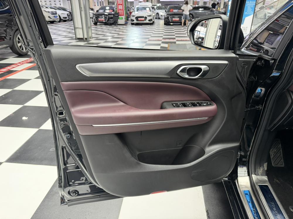 GAC Trumpchi Trumpchi M6
