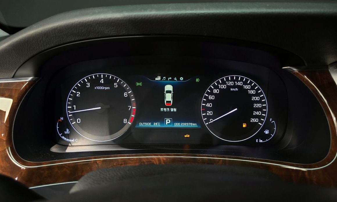 Hyundai Equus