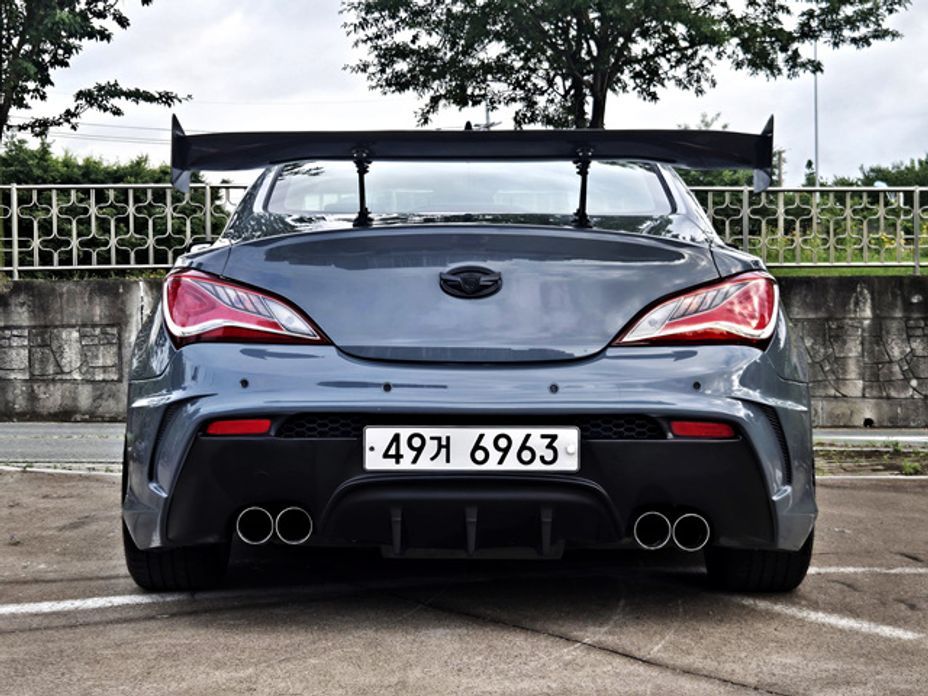 Hyundai Genesis