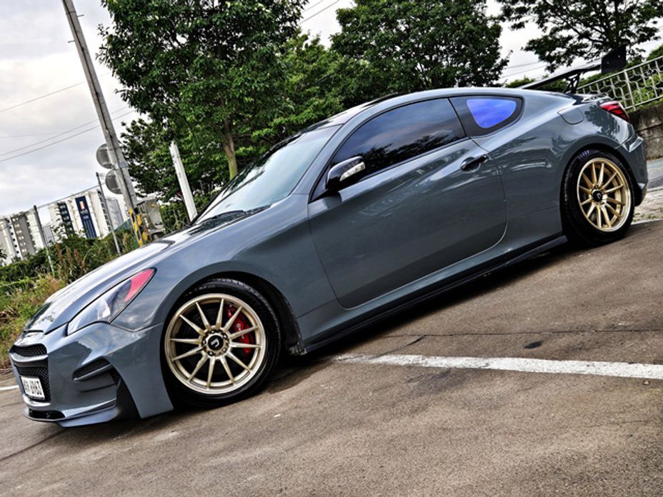 Hyundai Genesis