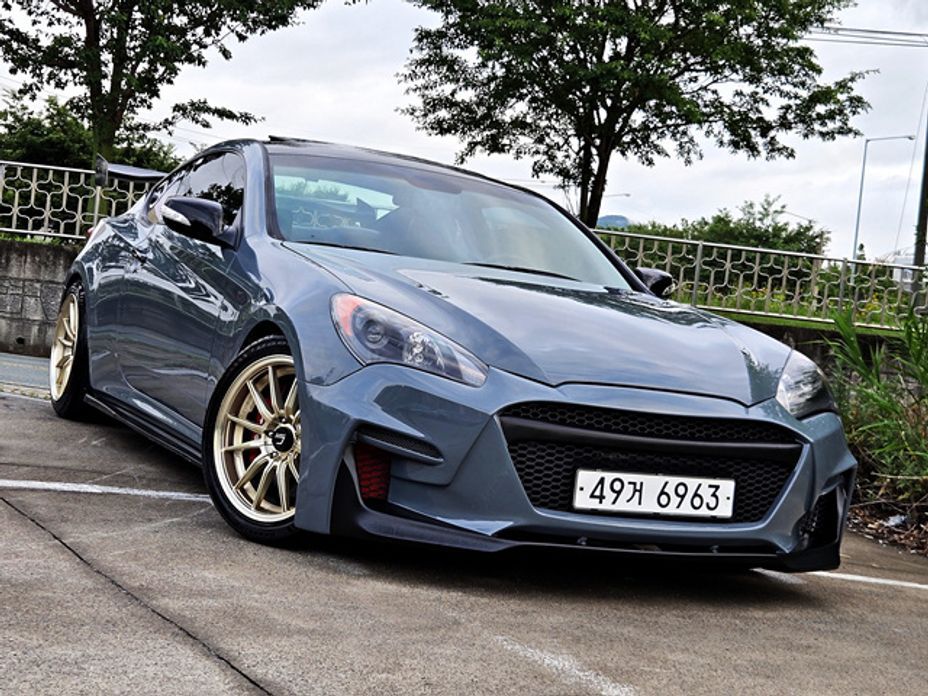 Hyundai Genesis