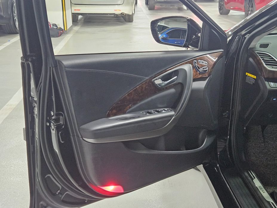Hyundai Aslan