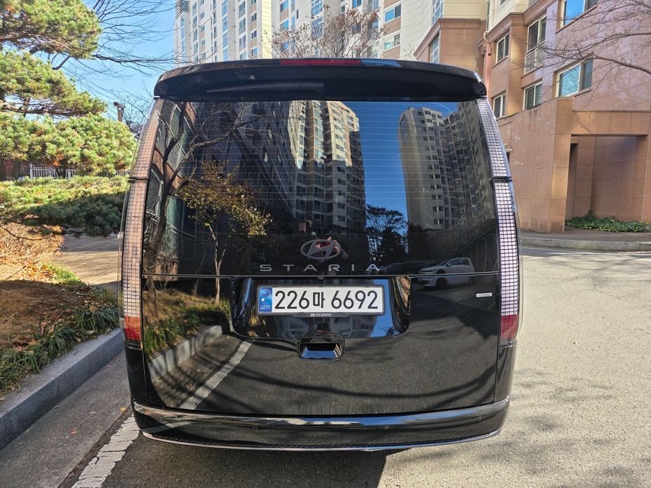 Hyundai Staria