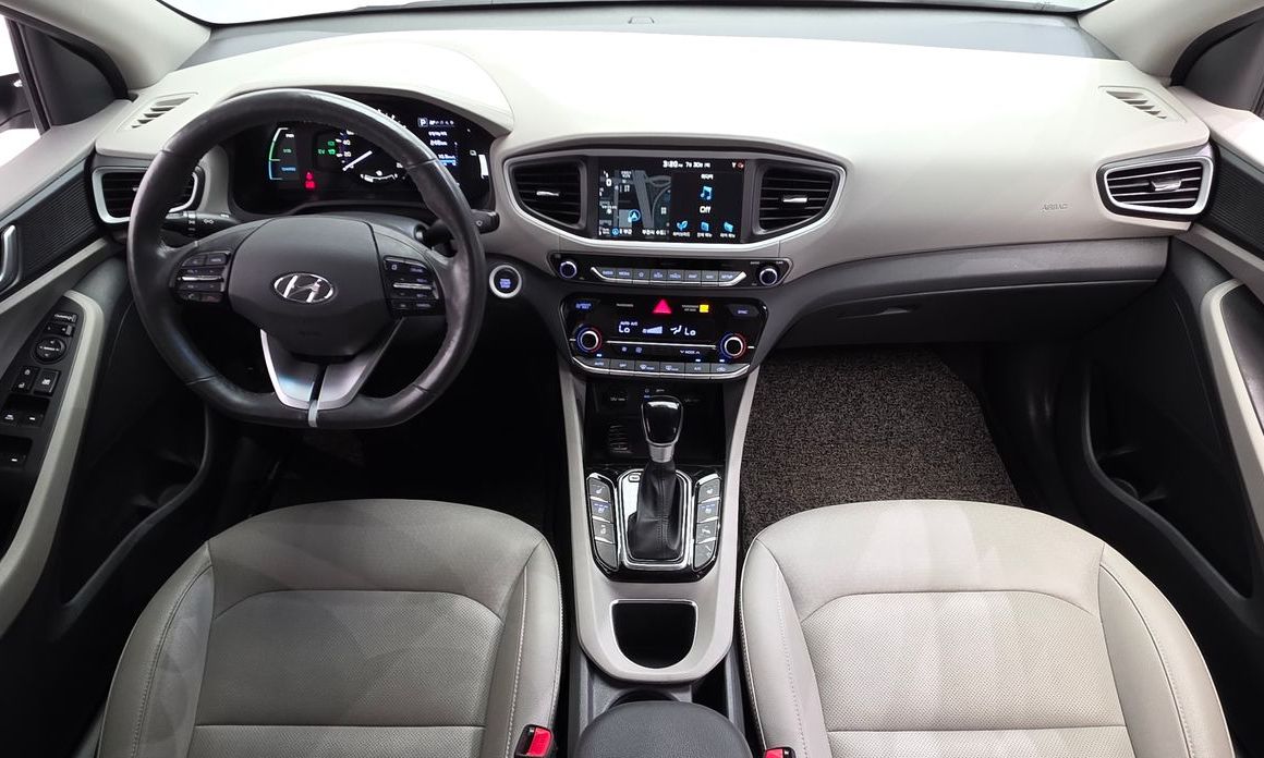 Hyundai Ioniq