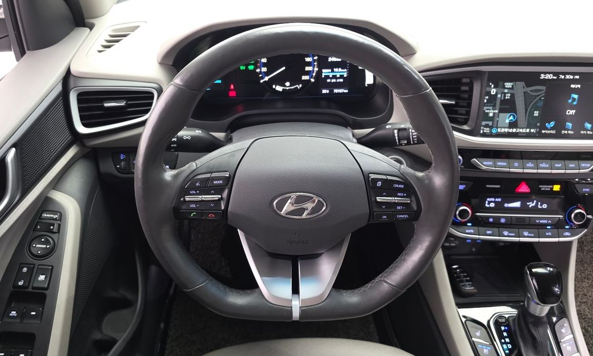Hyundai Ioniq