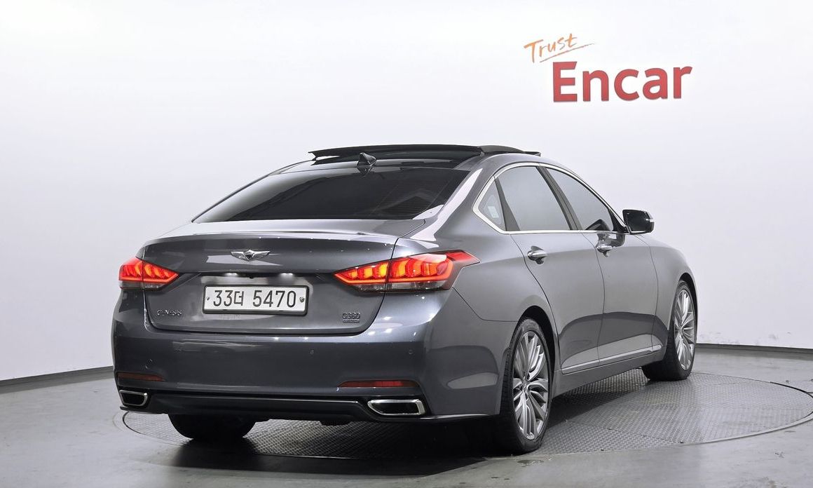 Hyundai Genesis