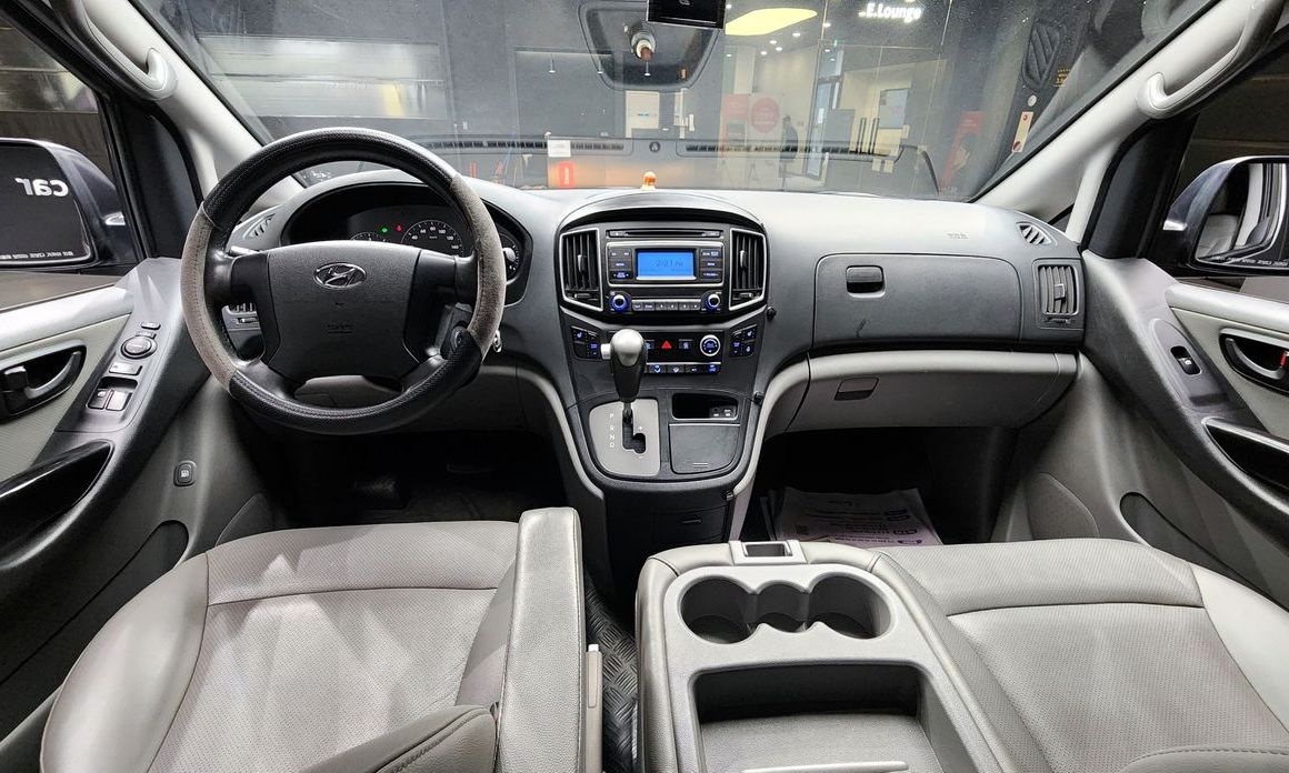 Hyundai Starex