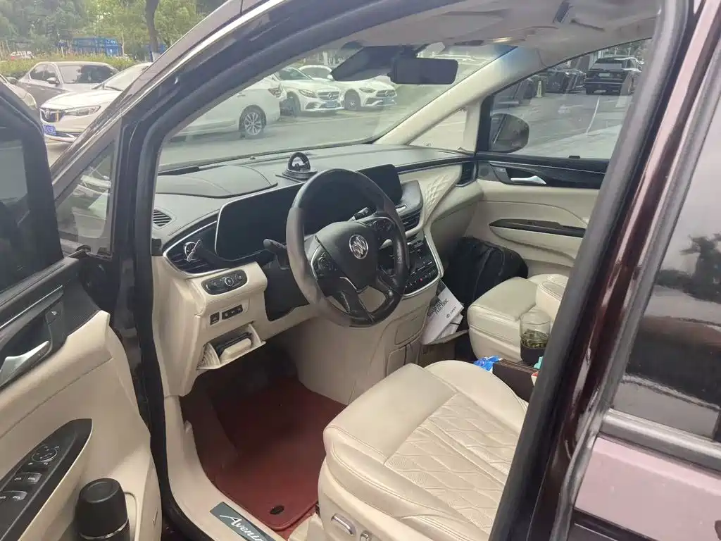 Buick GL8