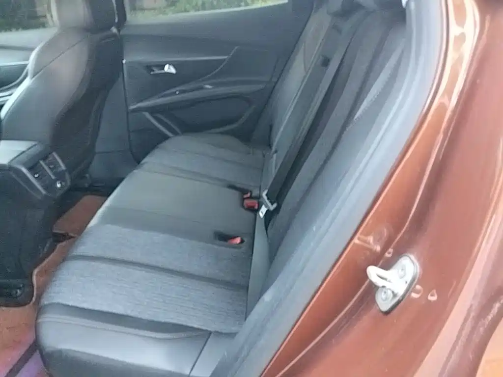 Peugeot 4008