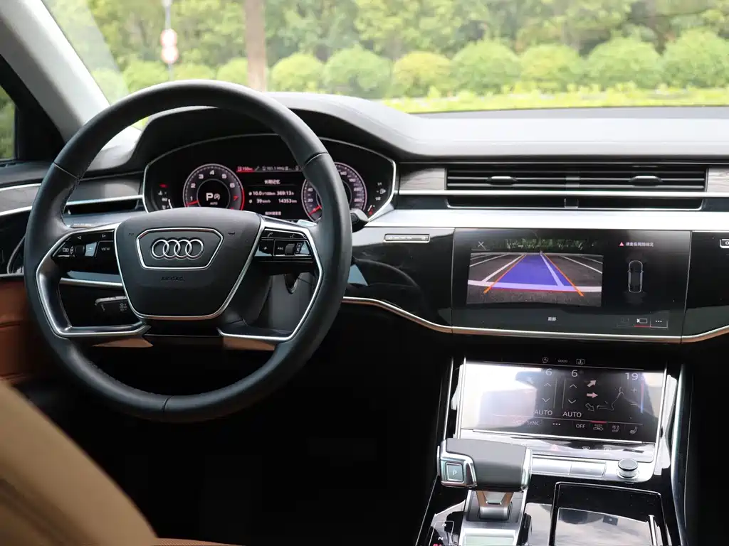 Audi A8