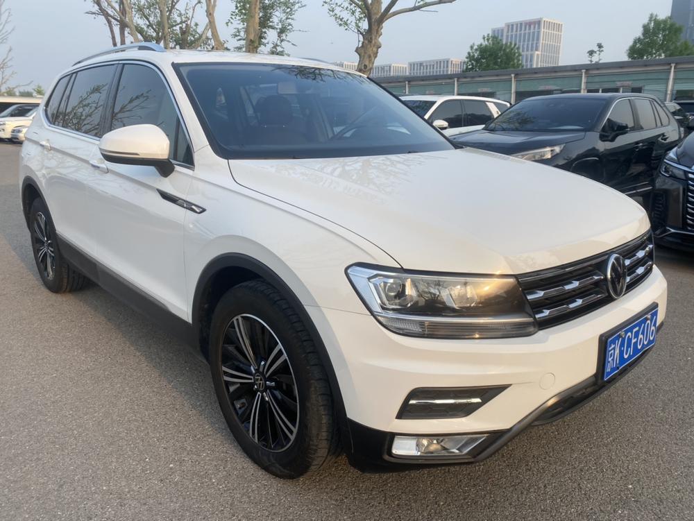 Volkswagen Tiguan L