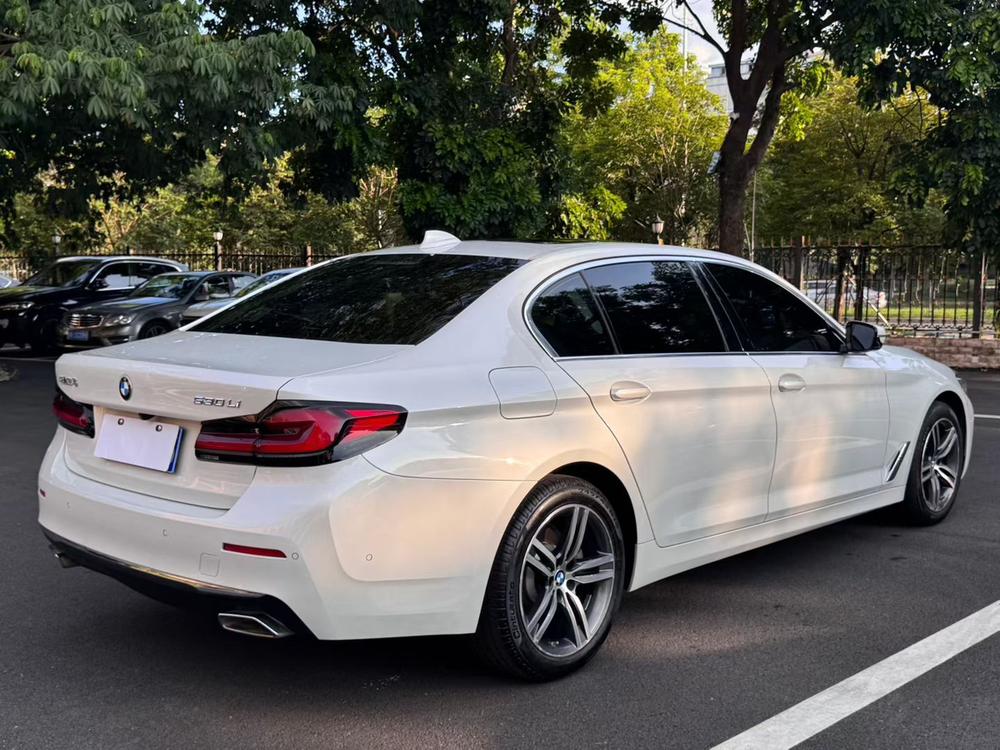 BMW BMW 5-Series