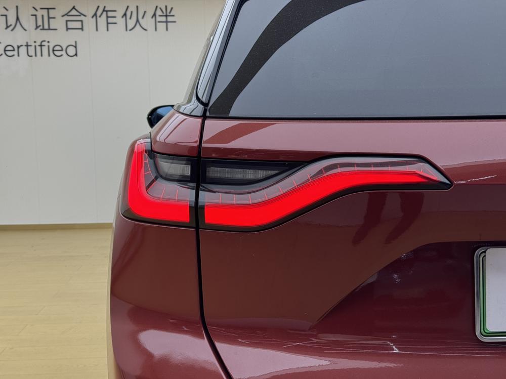 NIO NIO ES8