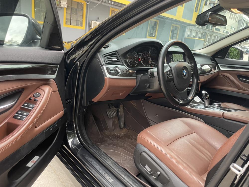 BMW BMW 5-Series