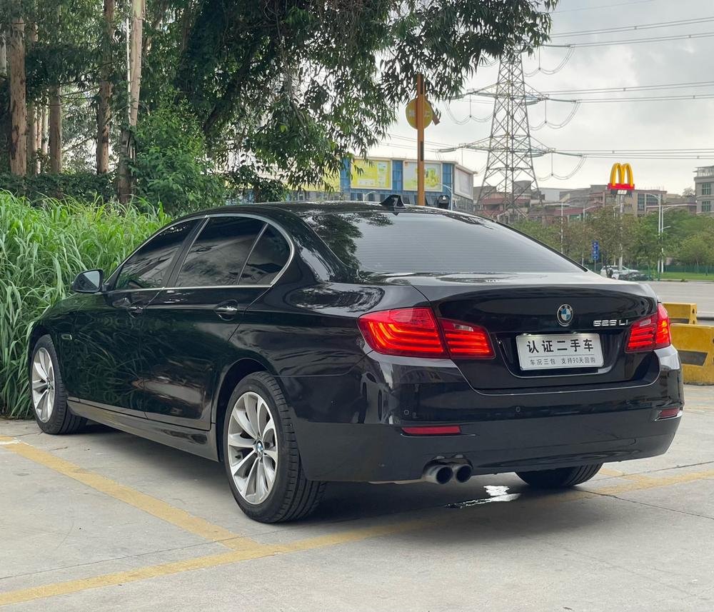 BMW BMW 5-Series