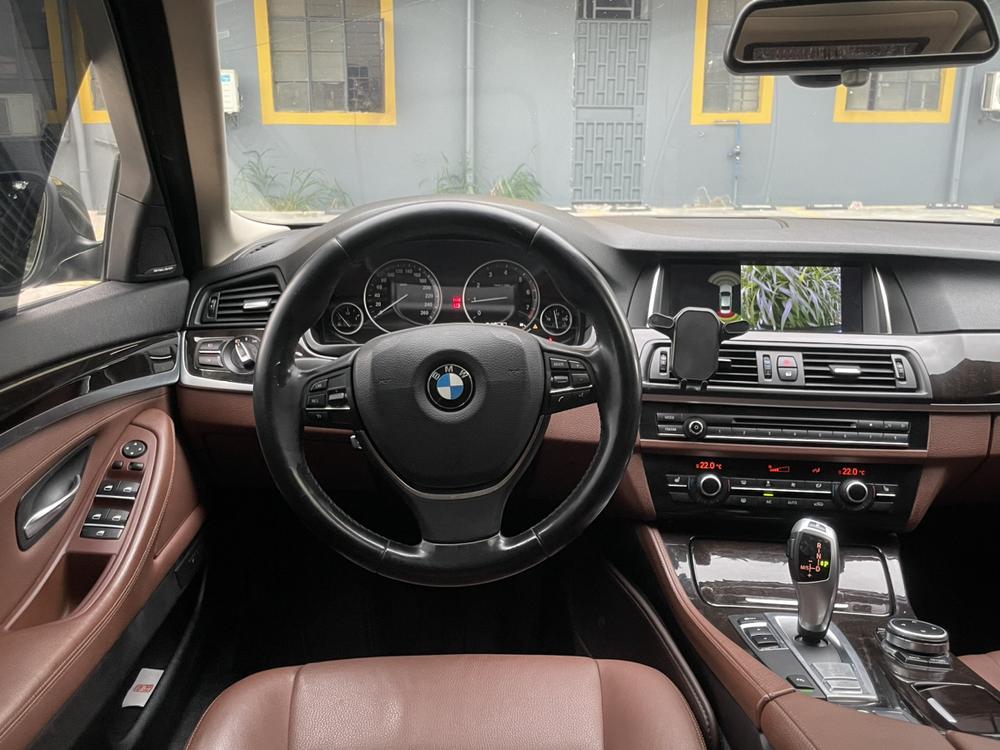 BMW BMW 5-Series