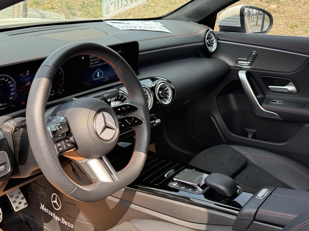 Mercedes-Benz Mercedes-Benz A-Class